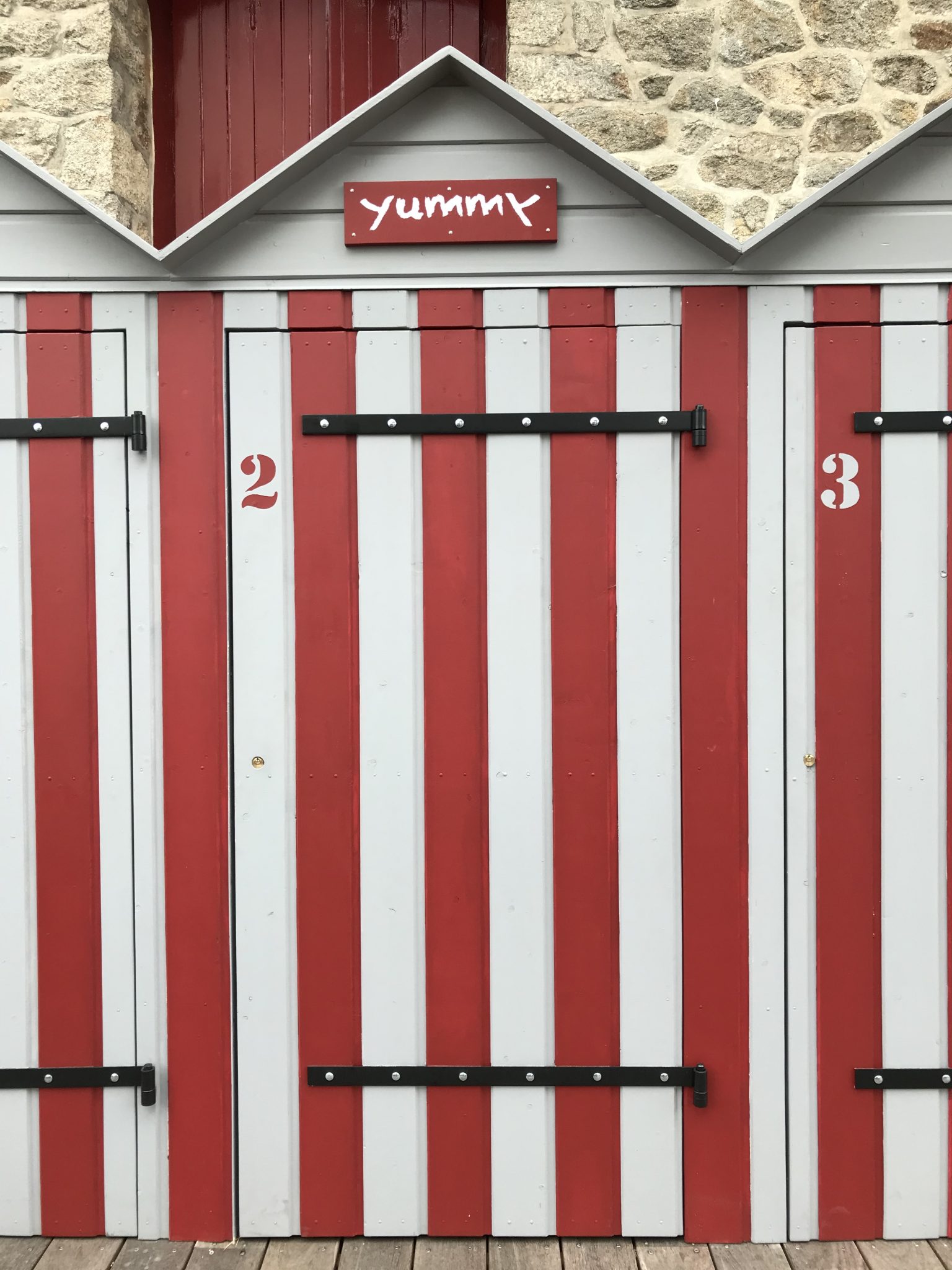 ANCIENNE REALISATION : Cabines de plage YUMMY